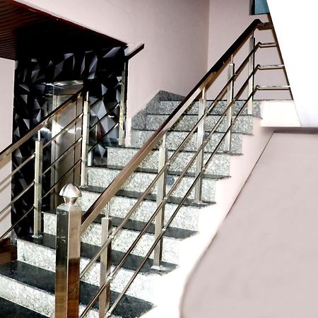 Hotel Blue Pine ハリドワール エクステリア 写真